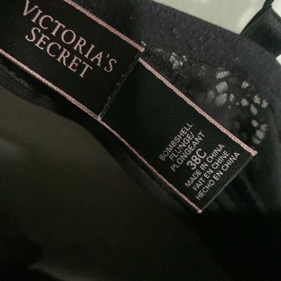 Victoria’s Secret bombshell bra - Picture 4 of 12